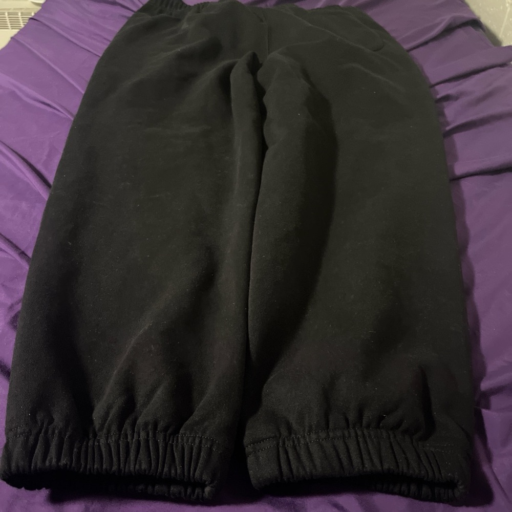 Supreme Men’s Black Joggers - Picture 2 of 2